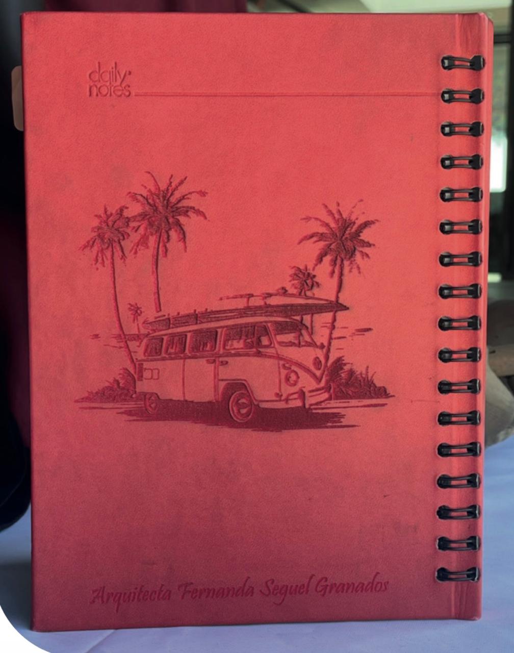 Libreta grabada con diseño VW